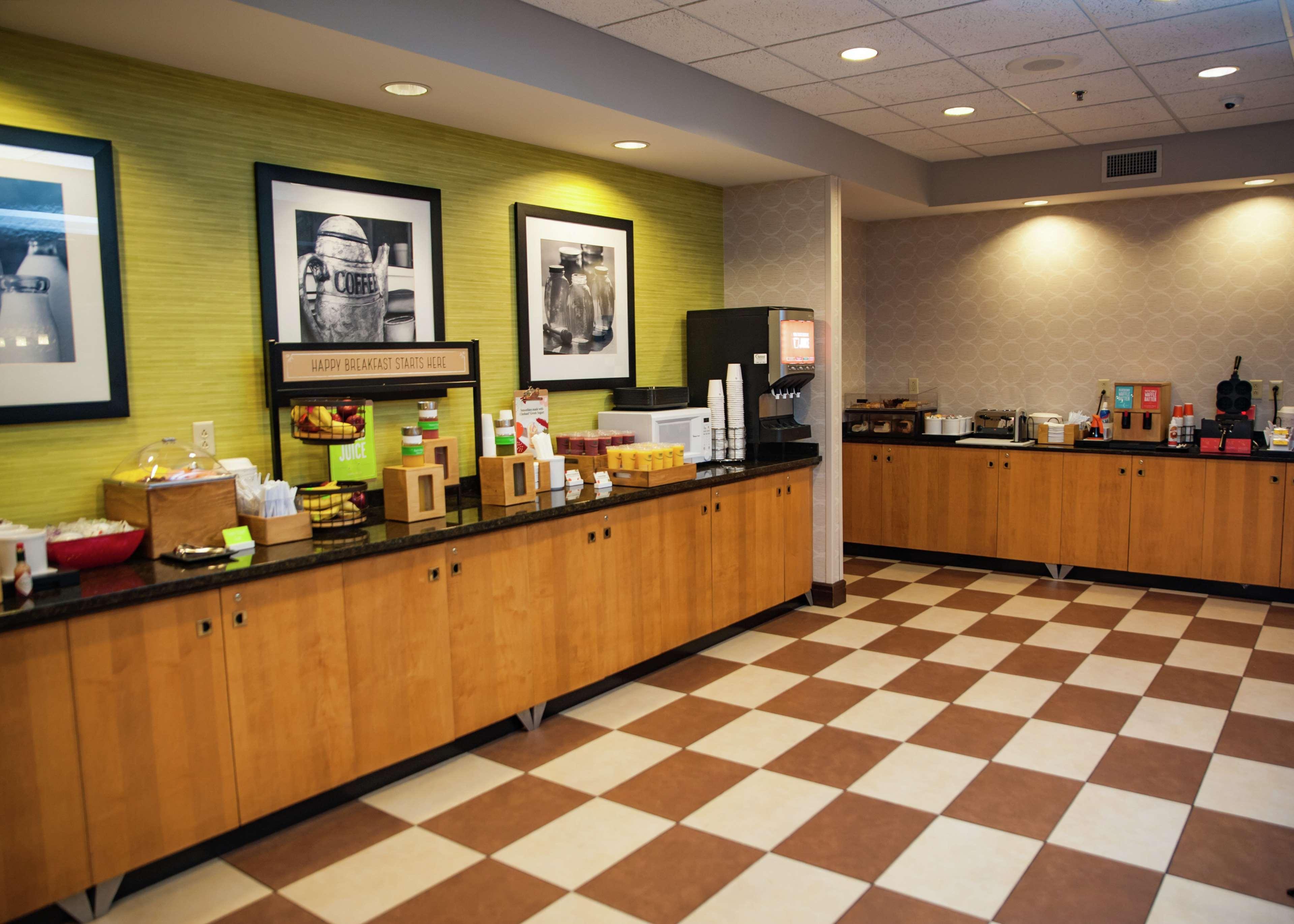 Hampton Inn Norfolk Eksteriør billede