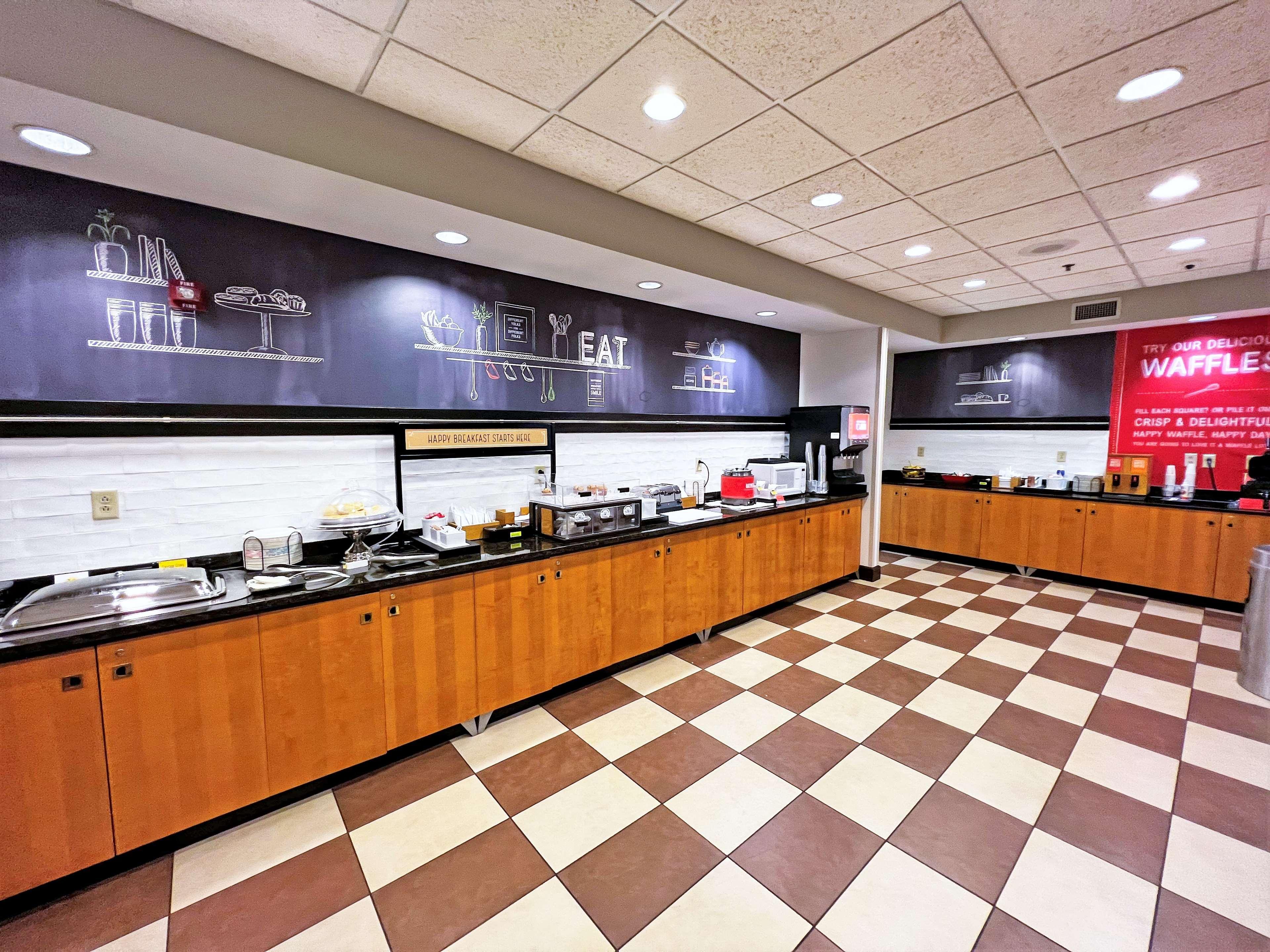 Hampton Inn Norfolk Eksteriør billede