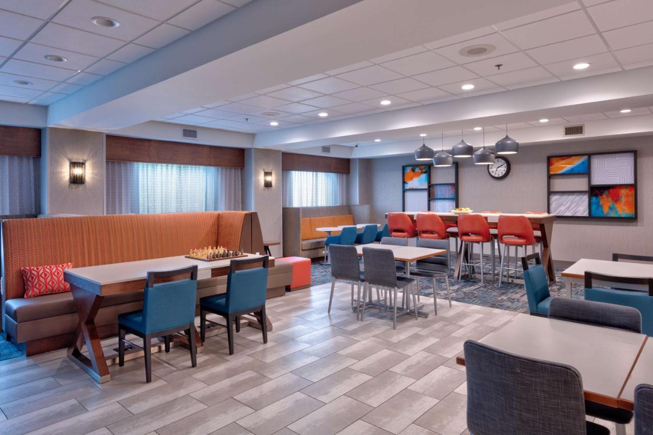 Hampton Inn Norfolk Eksteriør billede