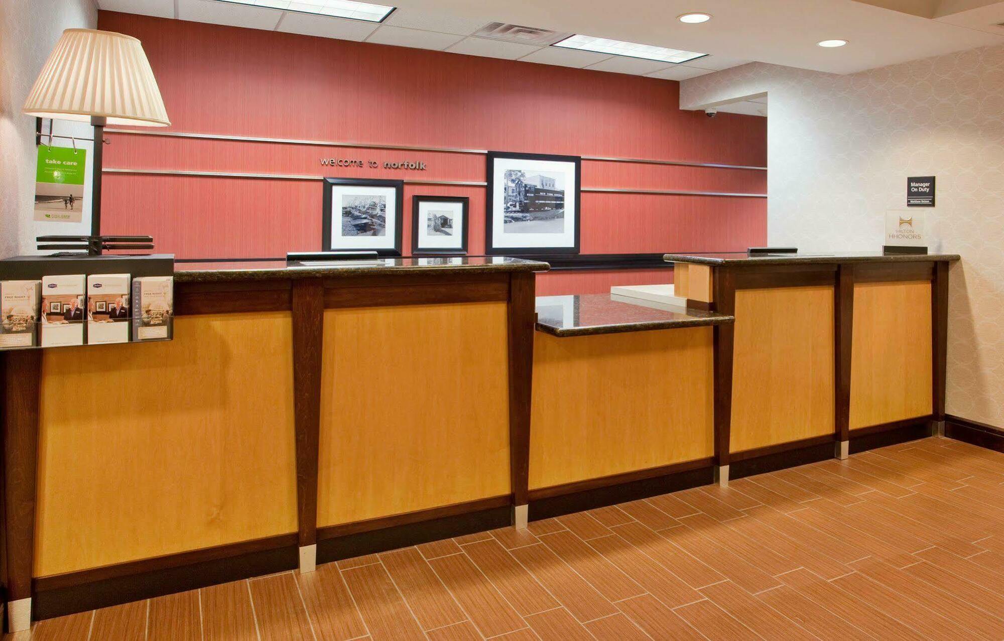 Hampton Inn Norfolk Eksteriør billede